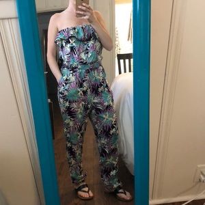 Forever 21 floral jumpsuit- BRAND NEW